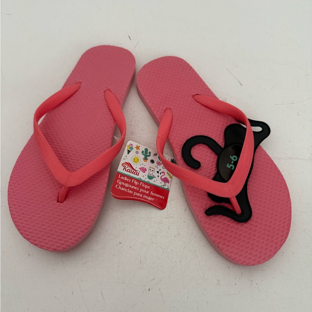 Ladies pink flip flops size 5-6